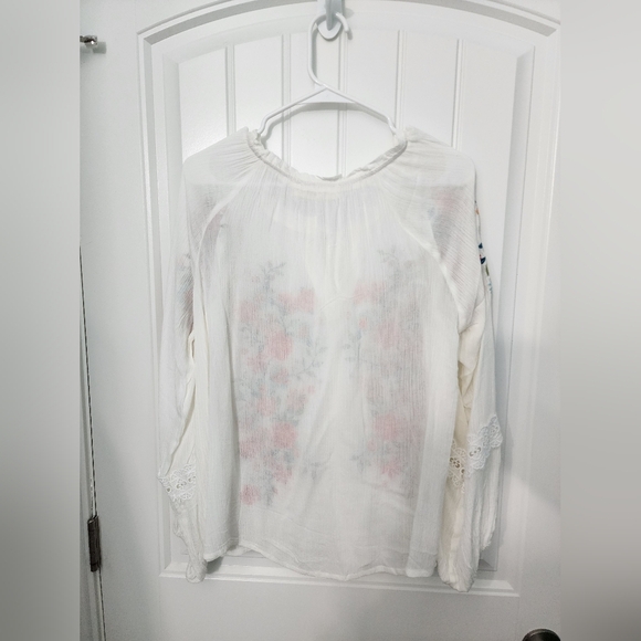 NEW! Impressions Dune Dreaming Embroidered Top In White, Size Medium - Picture 7 of 8